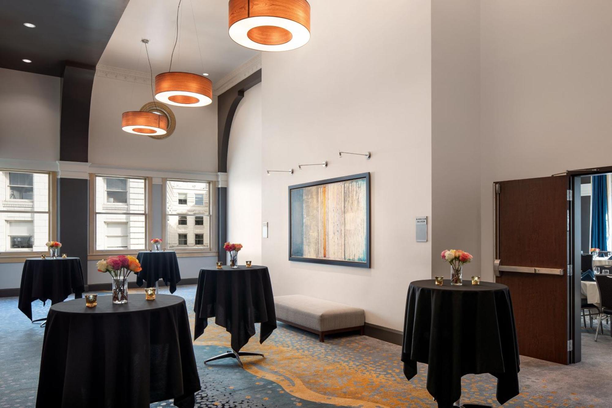 Courtyard Seattle Downtown / Pioneer Square Ξενοδοχείο Εξωτερικό φωτογραφία